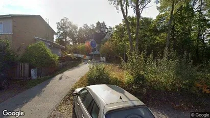 Lagerlokaler att hyra i Knivsta - Bild från Google Street View