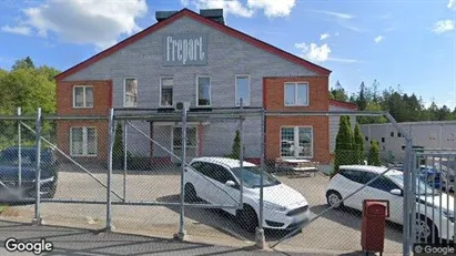Lagerlokaler till försäljning i Haninge - Bild från Google Street View Lagerlokaler till försäljning i Haninge - Bild från Google Street View