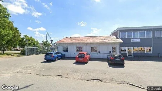 Lagerlokaler till försäljning i Lundby - Bild från Google Street View