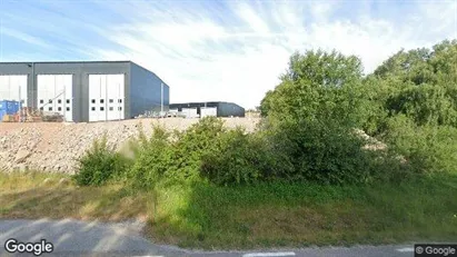 Lagerlokaler att hyra i Sotenäs - Bild från Google Street View Lagerlokaler att hyra i Sotenäs - Bild från Google Street View
