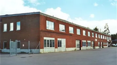 Kombinationslokal / Lager i Arlandastad.